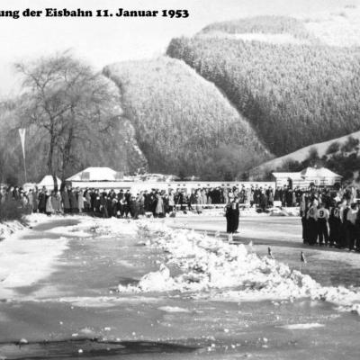 Einweihnung Eisbahn11.1aufstellung 2